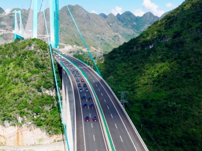 以中国创造为名，纵横G700致敬“世界第一高桥”