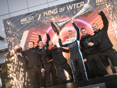 领克WTCR三年五冠,中国赛车的里程碑胜利